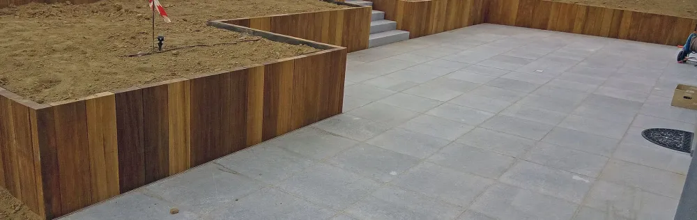 Aménagement extérieur paysager près de Vaux-Sur-Sûre